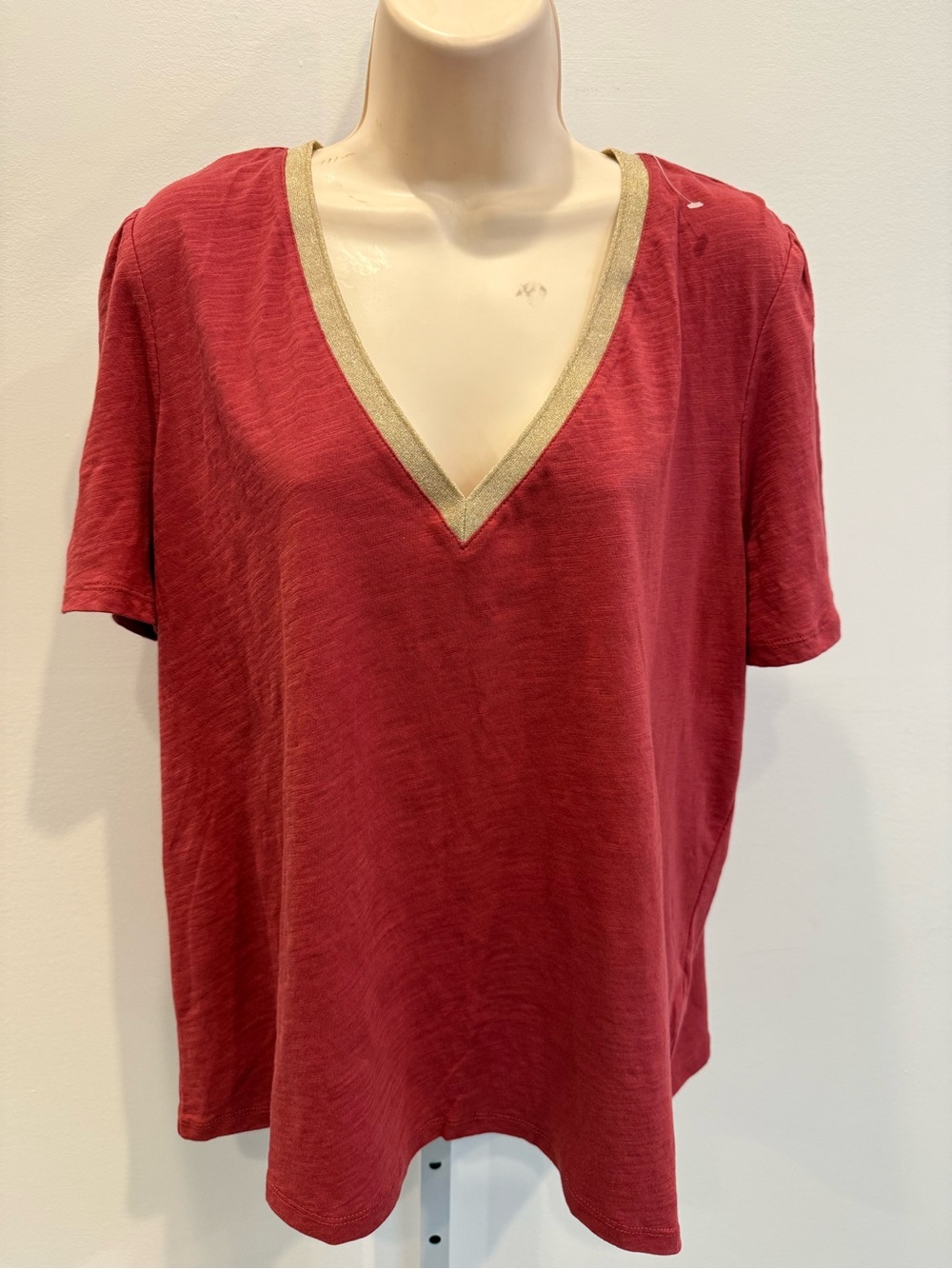 Boden Deep Red V-Neck Short Sleeve Top Gold Trim T-shirt Elevated Top Size 12